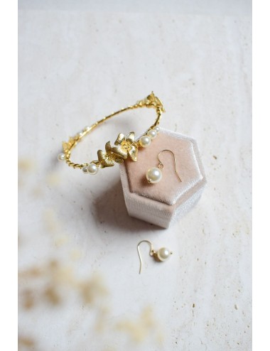 Bracelet pour la mariée modèle Era, perles et chaine épi.