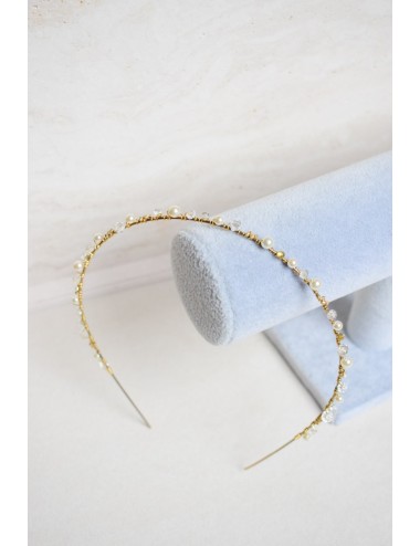 Accessoire cheveux pour la mariée disponible de suite.