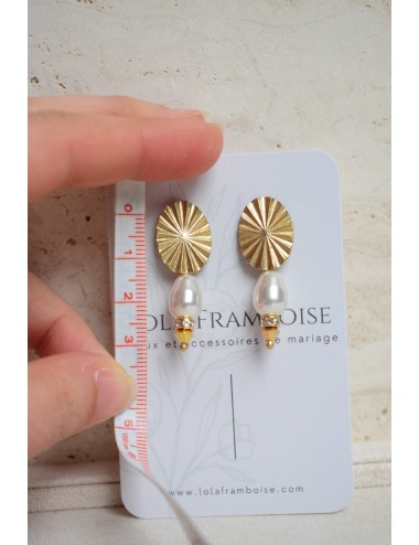 Boucles d'oreilles pour la mariée disponibles de suite.