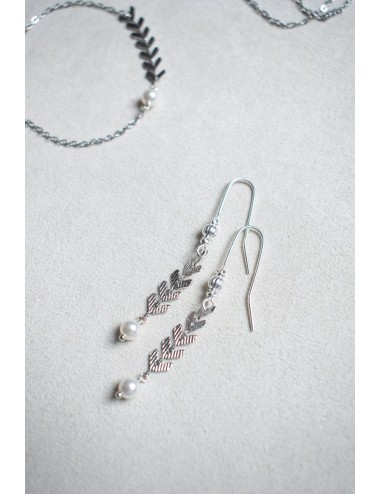 Boucles d'oreilles Oly pendantes en chaine épi dorée.