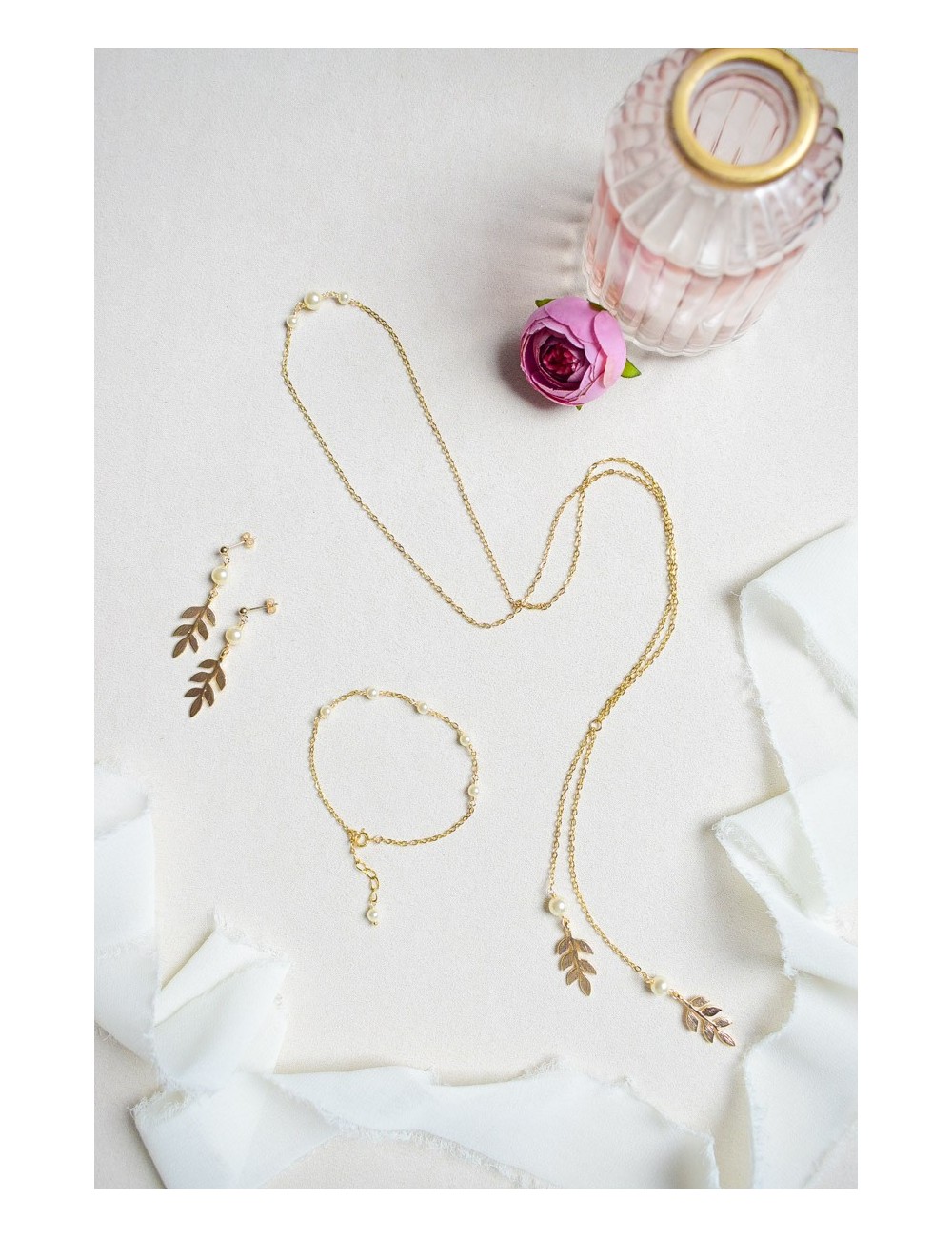 Collier de dos Rameau pour la mariée en robe dos nu bohême chic