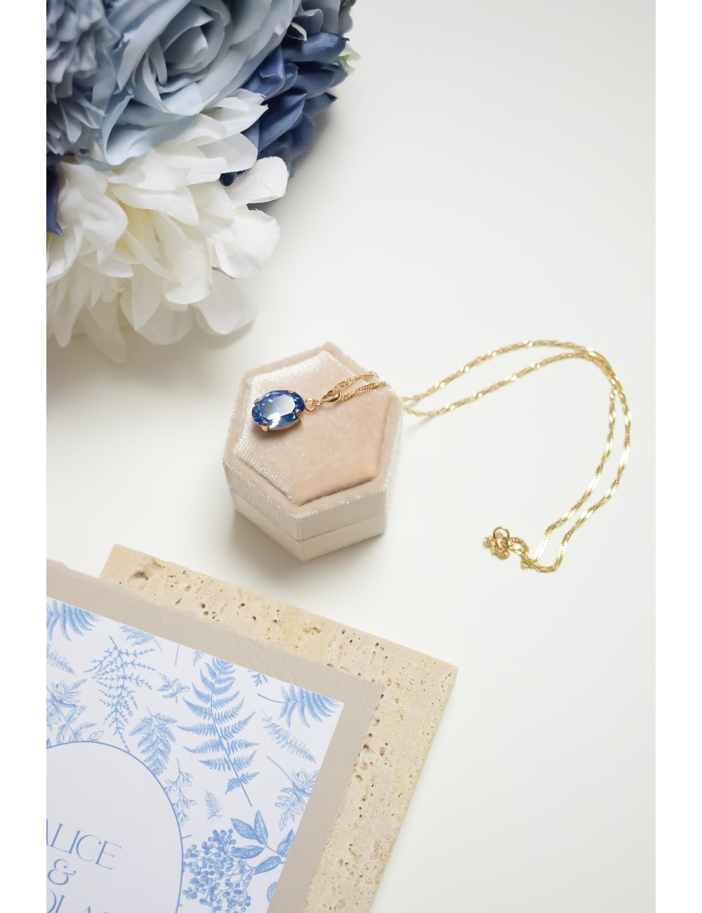 Collier Cabochon bleu pour la mariée