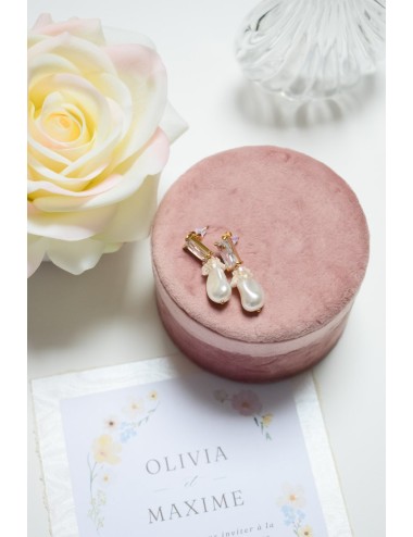 Boucles d'oreilles pour la mariée Inès avec perles irrégulières