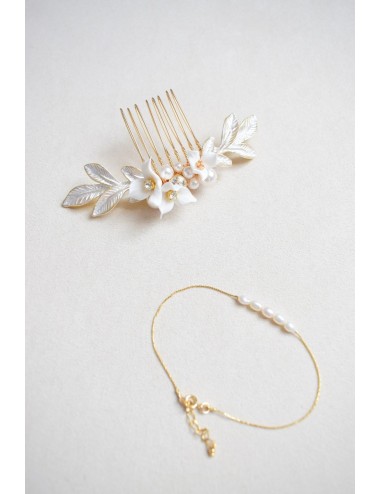 Peigne pour le chignon de la mariée modèle Nina, romantique à feuilles