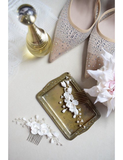 Peigne à cheveux pour la mariée modèle Lilas, avec fleurs de porcelain