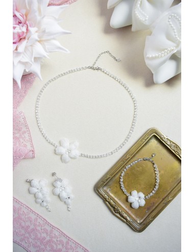Bracelet Ecume pour la mariée avec perles transparentes et fleur