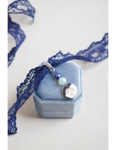 Bijou de bouquet de mariage avec médaille gravée Fleur de naissance
