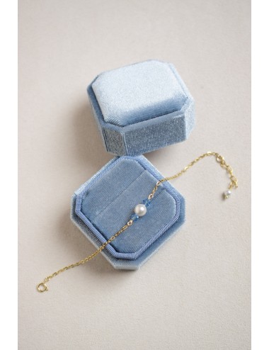 Bracelet Orphée minimaliste avec touche de bleu pour la mariée