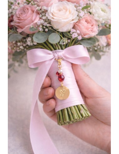 Bijou de bouquet de mariage avec médaille gravée Fleur de naissance
