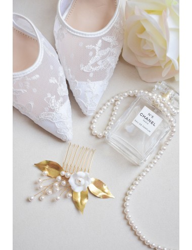 Peigne à cheveux pour la mariée modèle Ode, fleur de porcelaine perles
